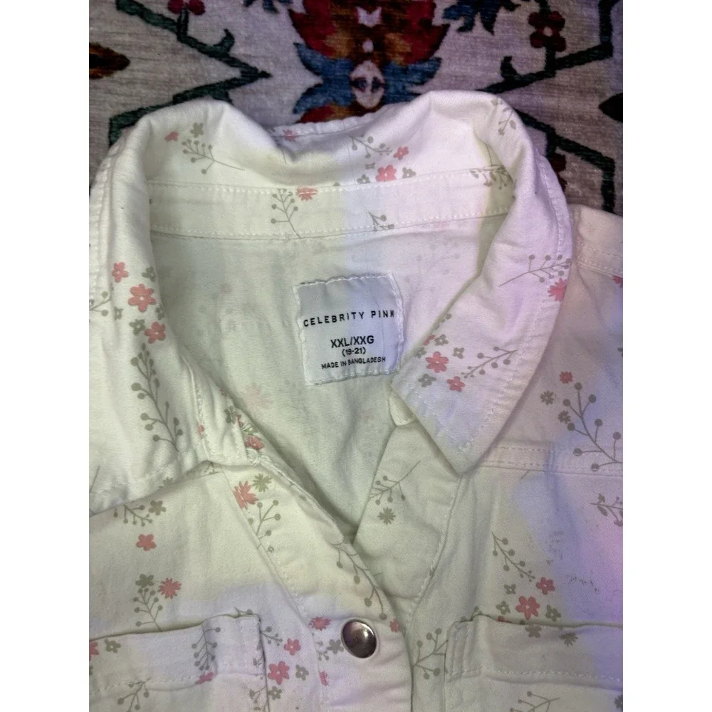 Celebrity Pink Coveralls Womens XXL White Romper Ditzy Floral Shorts Jumpsuit - Picture 4 of 8